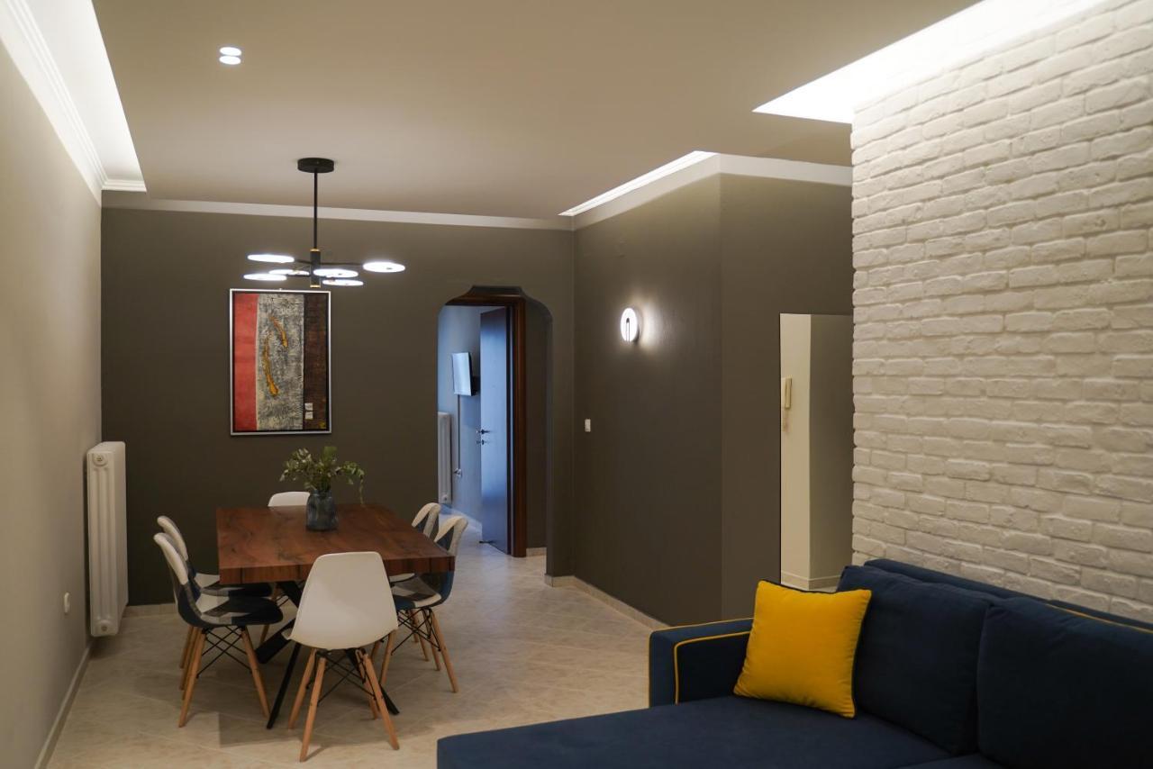 Grand View Suites Meteora Kalambaka Bagian luar foto